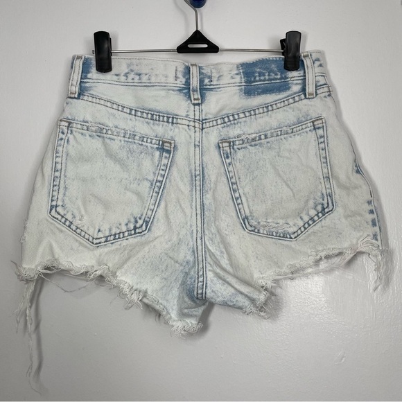 Abercrombie & Fitch Annie High Rise Distressed Short size 25 - Picture 2 of 4